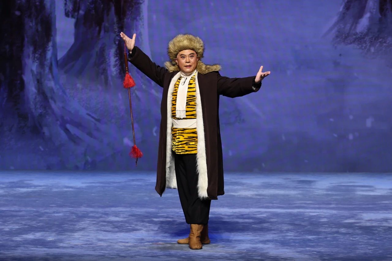 fdc8343681d64305bc95c4b1a7125709.jpg 12.jpg