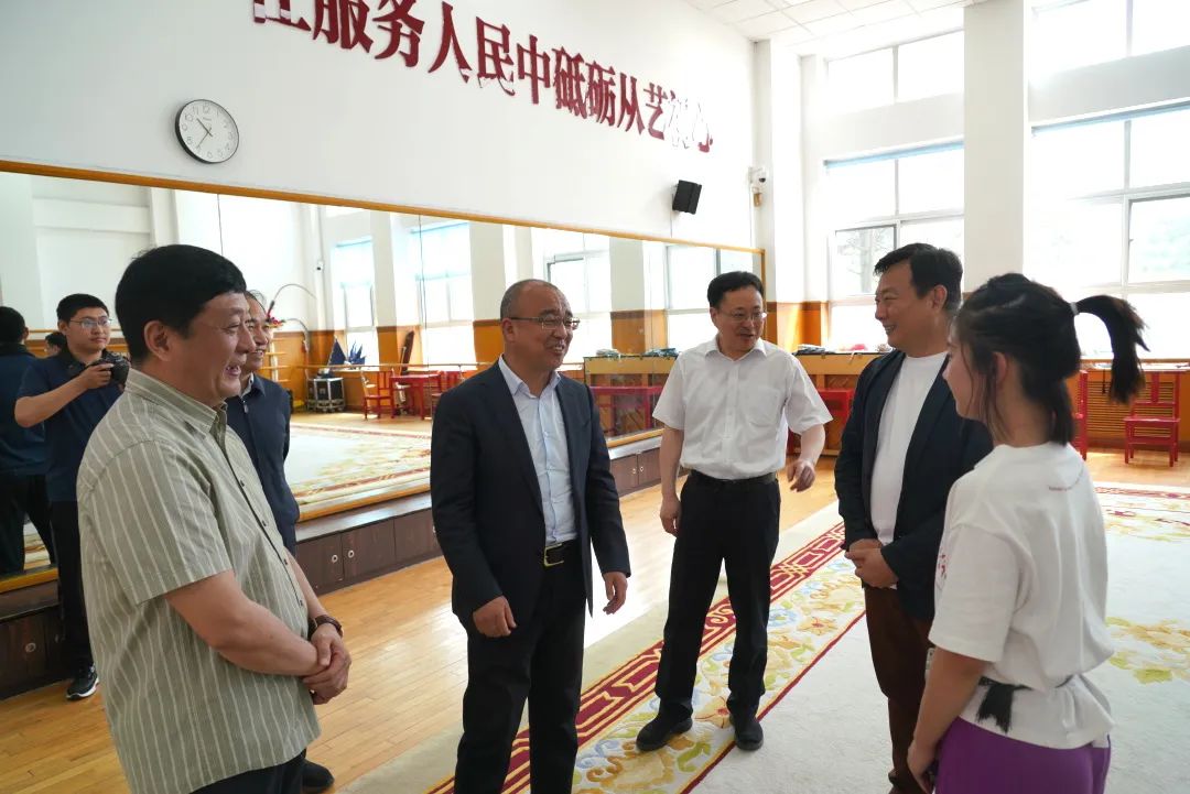 b3956cc7d08e4ca6808b318c18c75620.jpg 640.jpg