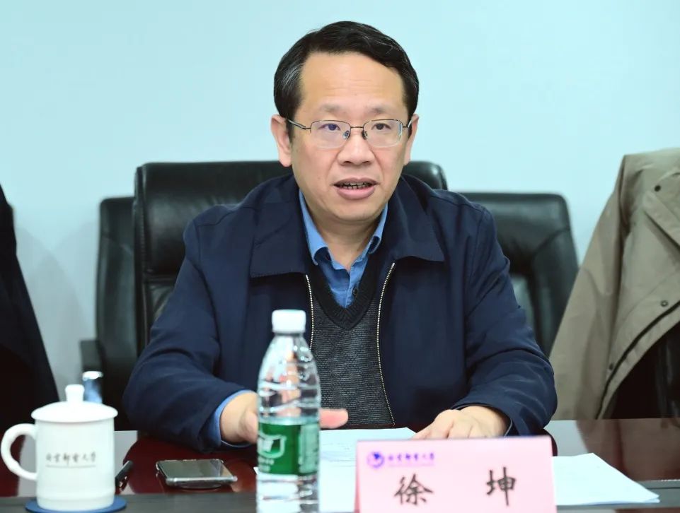 7ab786a17ac240e6b7b137ef459988fa.jpg 5.jpg