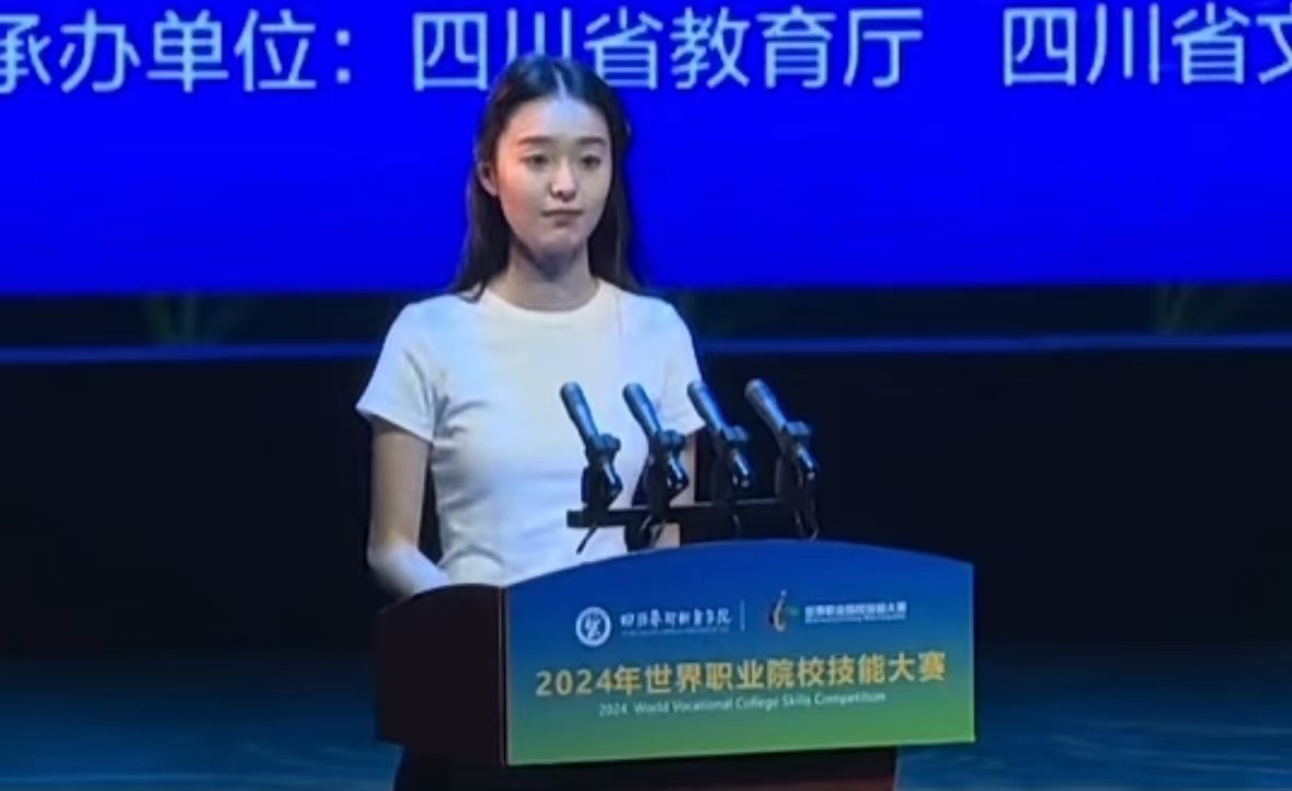 f812ab199918446ebb056348b7cf3871.jpg 2d661ead80194a7eb32f9b476a19d55e.jpg